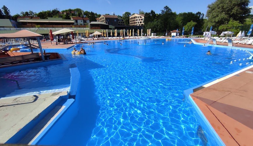 Außenpool der Therme Tuhelj